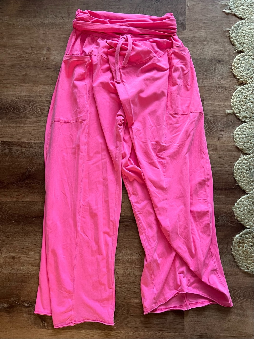 Free People FP Movement Hot Shot Sport Pants Size Small RT $128 Malibu Pink